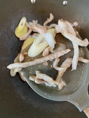 黄豆芽炖粉条的做法 步骤5