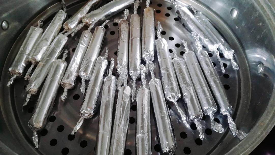 11M+Q弹细腻的鲜虾猪肉玉米肠:宝宝辅食营养食谱菜谱