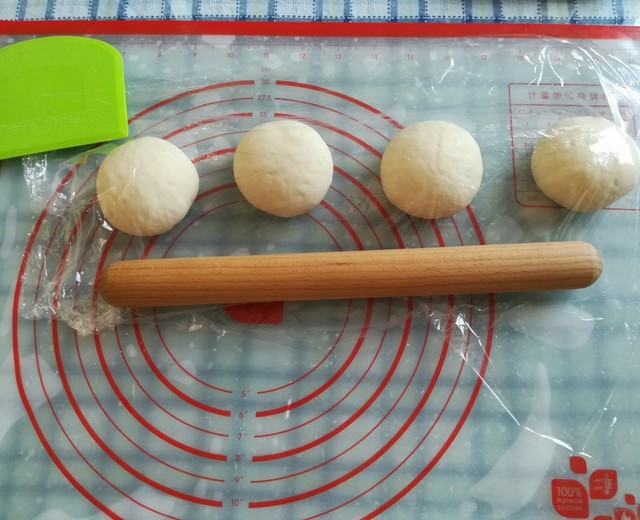 薄脆披萨饼皮(四个) 薄脆披萨饼皮(四个)