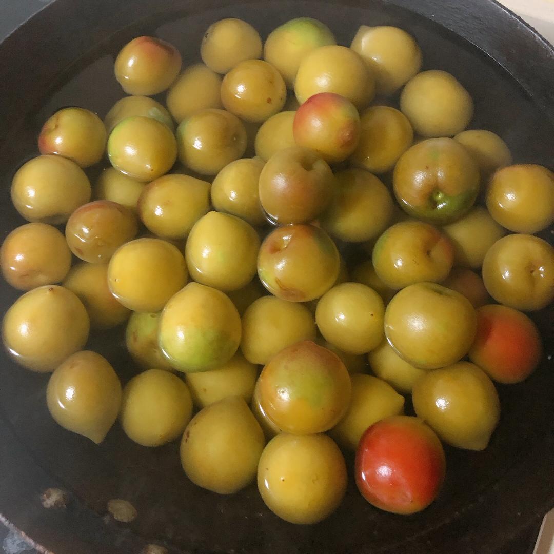 青梅果酱