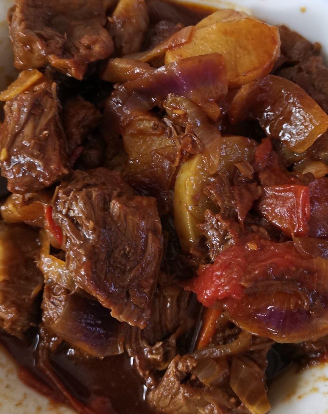 rosevjannie姣做的土豆炖牛肉