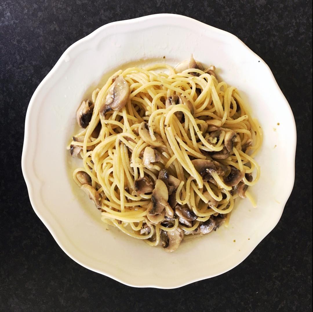【最新奶油蘑菇意面图片-Sanssucrez的奶油蘑