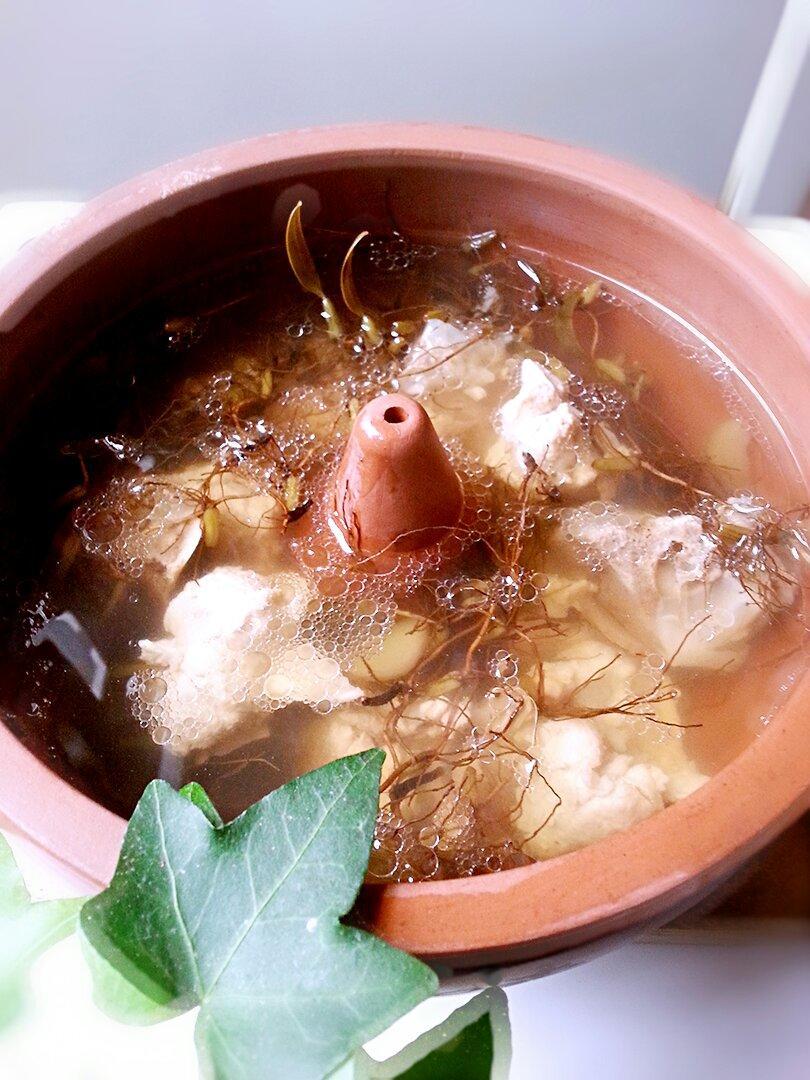 石豆兰汽锅尾龙骨汤