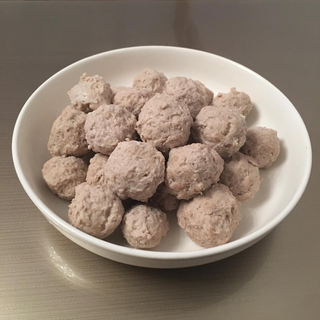 蘑菇麻麻呀做的自制q弹肉丸