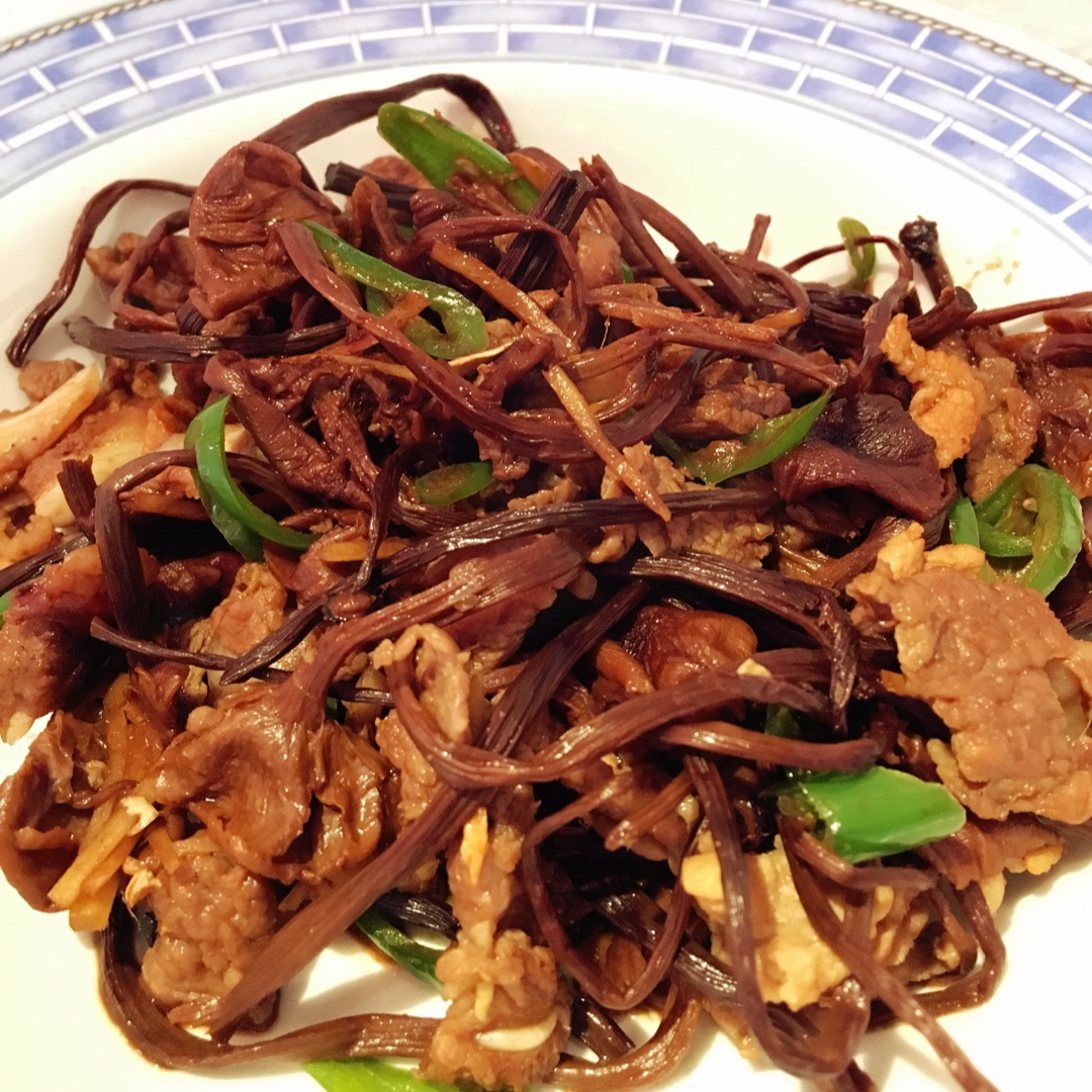 sissicily做的茶树菇炒肉片