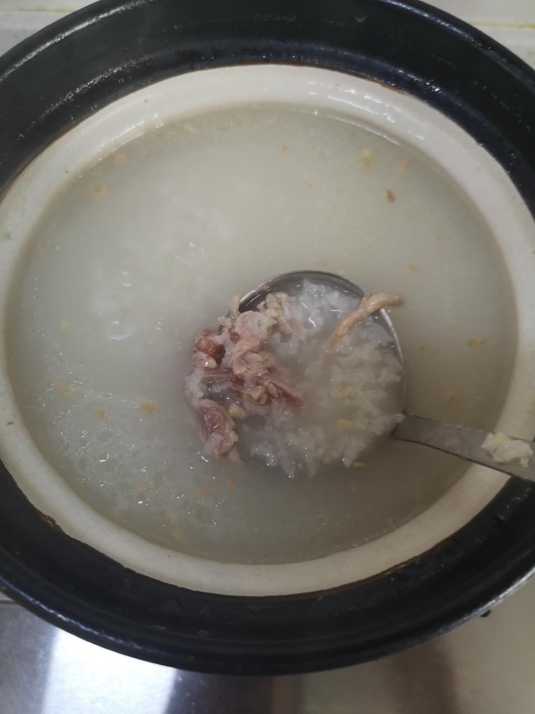 皮蛋瘦肉粥:妈妈的味道
