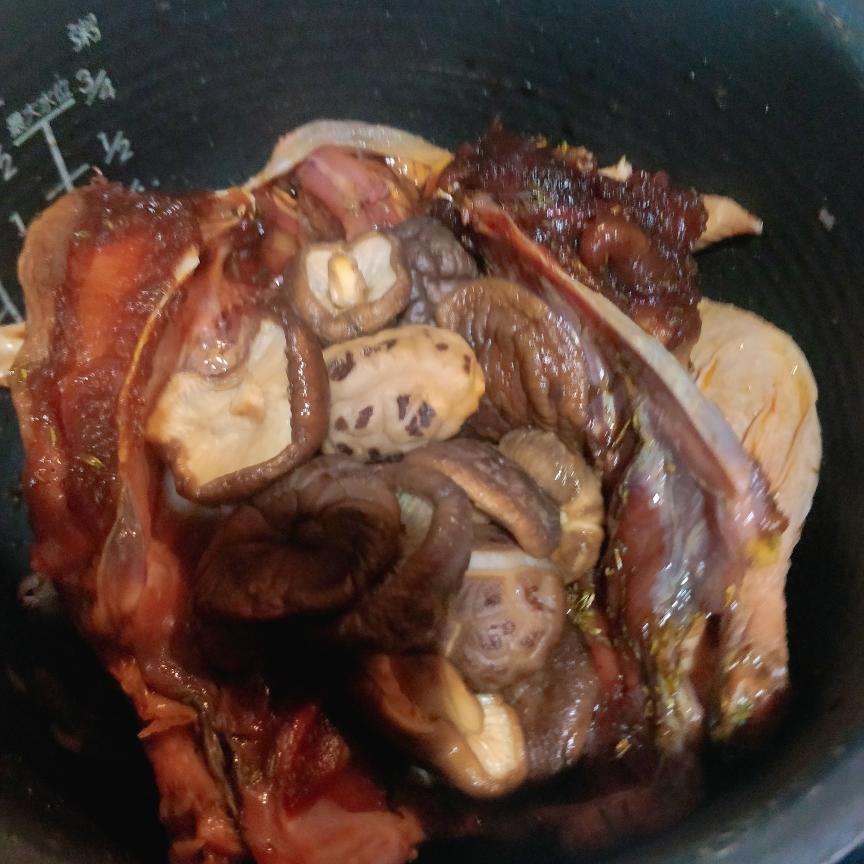 来一只美味荔枝皮烤土鸡