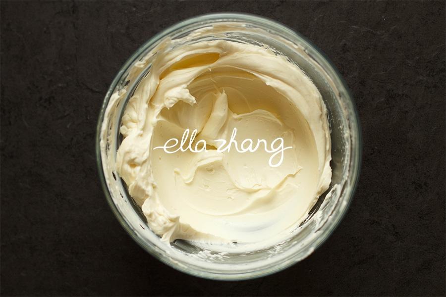 【网红流行小蛋糕 轻乳酪蛋糕的做法步骤图】烘焙疯子Ella-制作