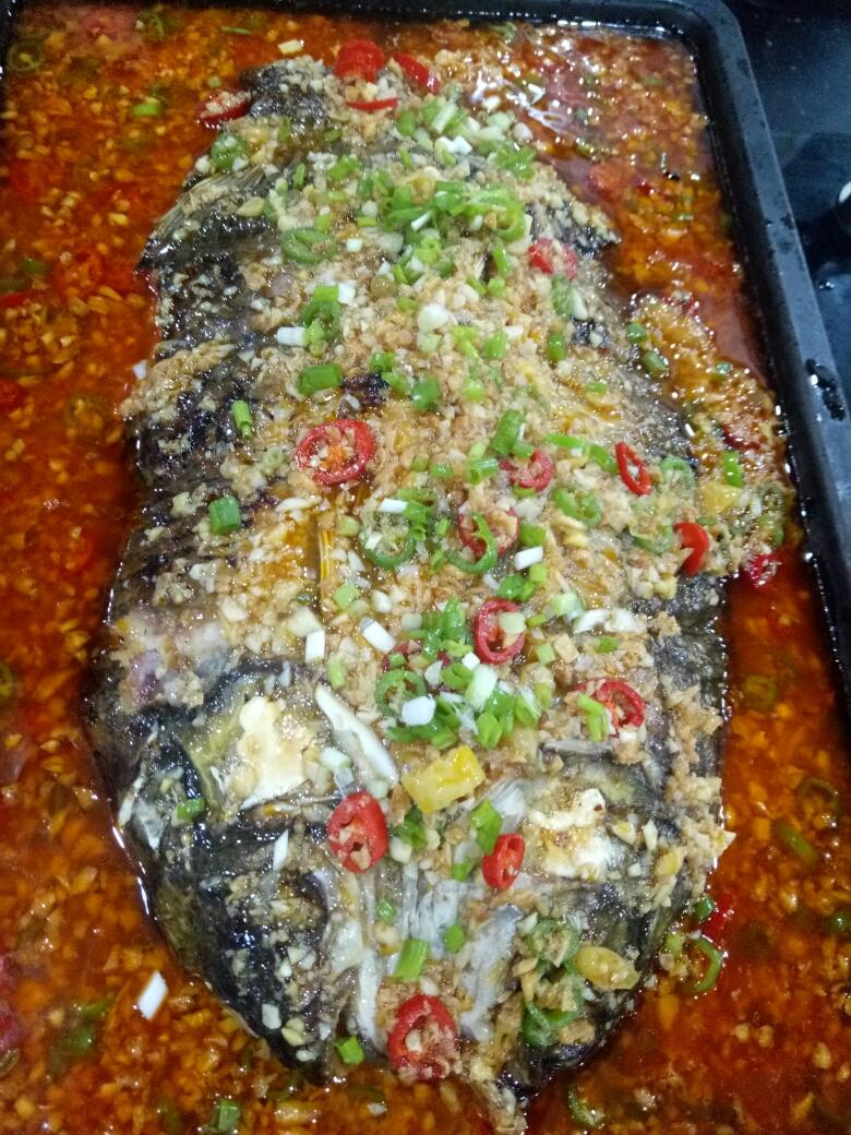 蒜香味烤鱼
