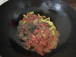 家庭版云南米线的做法 步骤6