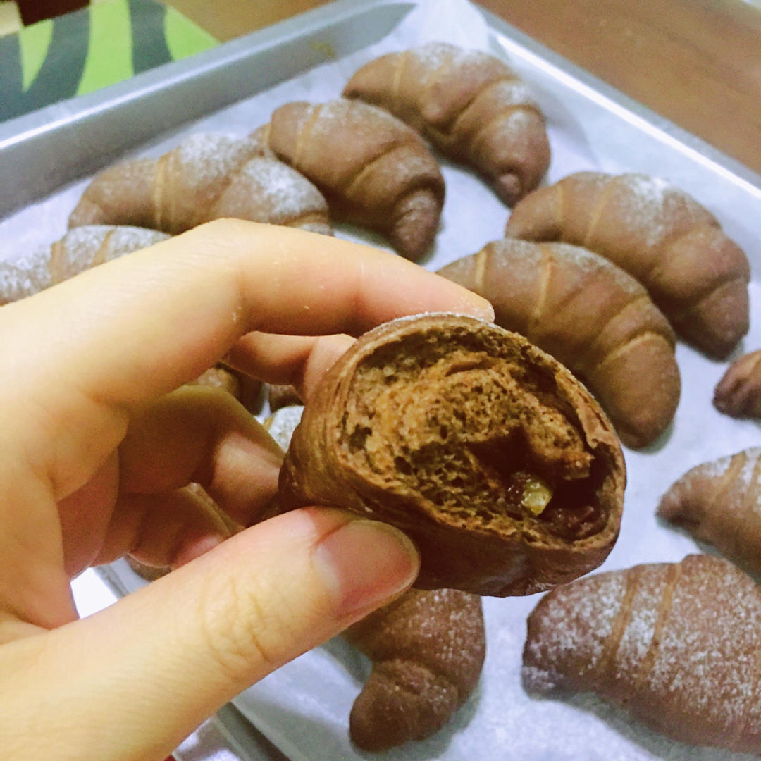 突然_a_榴莲做的巧克力牛角包