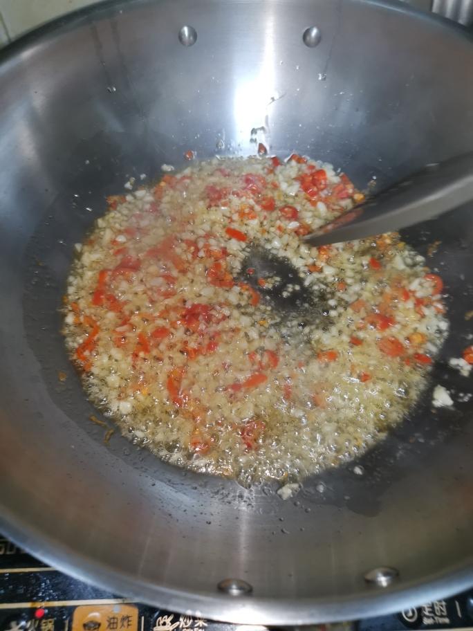炸臭豆腐(秘制酱料和汤汁)