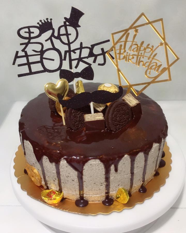 关蕊玲做的男士生日蛋糕