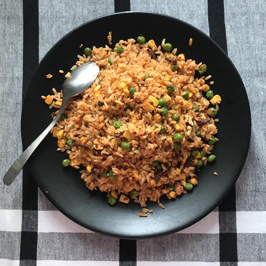 灰木木做的老干妈炒饭