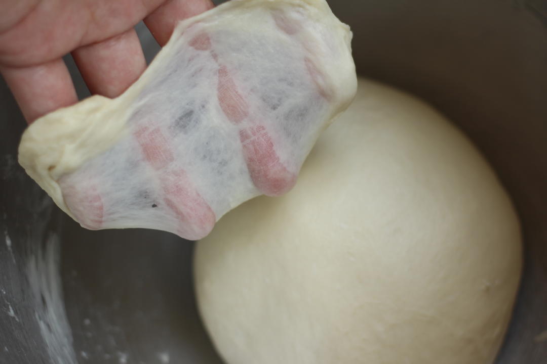 【可爱抱抱兔面包的做法步骤图,怎么做好吃】胖球闪电猴-制作