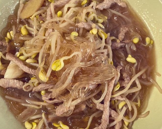 黄豆芽炖粉条的做法