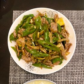 青椒榨菜牛腩煲仔饭白萝卜炖配料用什么肉丝图片