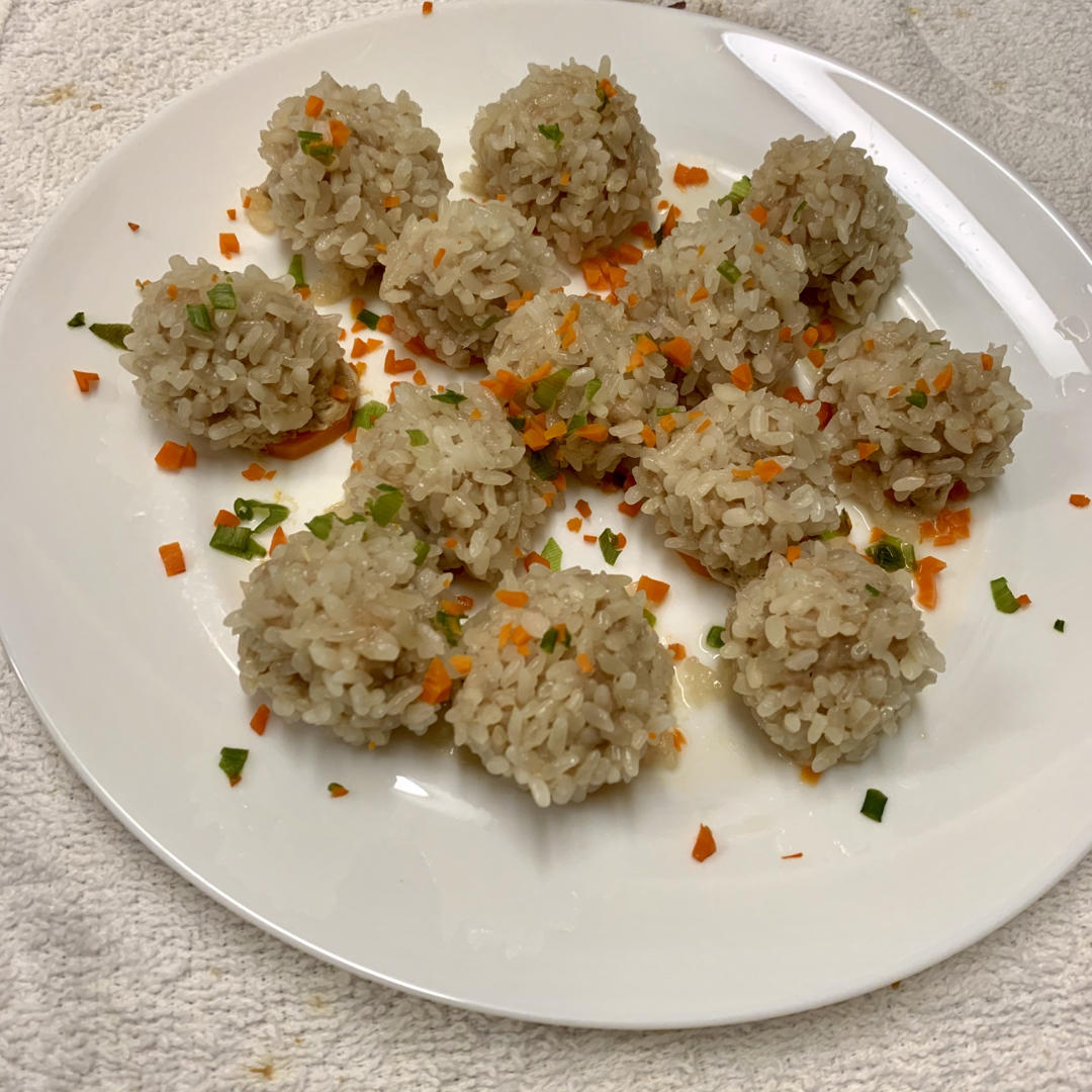 ohlalajoyce做的蒸糯米肉丸子
