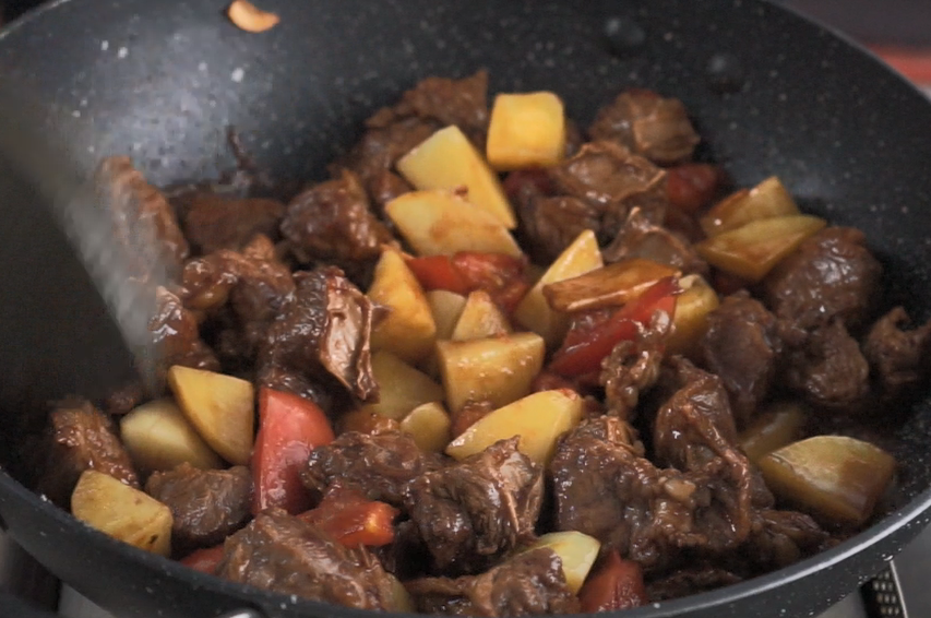 胶质满满土豆烧牛肉家常版