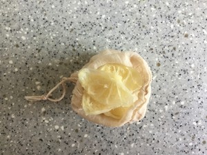 【内含多项核心专利技术】【低碳·简易·懒人·快手】花胶/鱼胶/鱼泡最简单最全吃法——花胶奶冻、花胶慕斯、花胶寿司、花胶冰淇淋、花胶饺、花胶意面/凉粉/凉皮、花胶珍珠等(不用泡发,不用剪切、不用看火)(附送炖锅/水壶等不锈钢厨具养护大法,用七年也光亮如新)的做法 步骤4