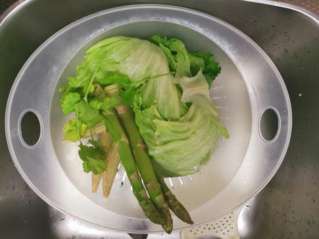『一人食』-经期暖身又减脂-冬阴功海鲜汤的做法 步骤3