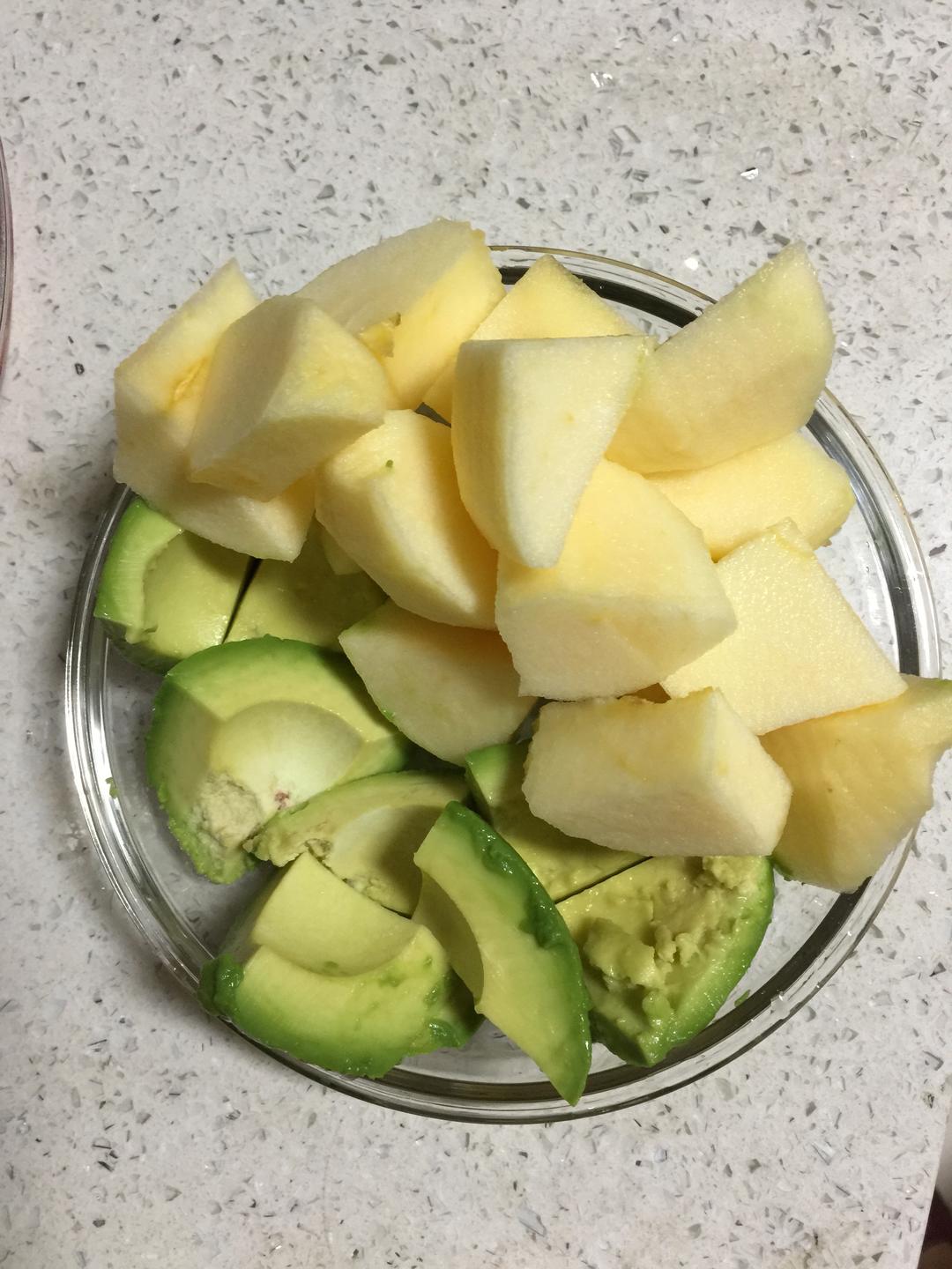 石榴、牛油果、苹果奶昔