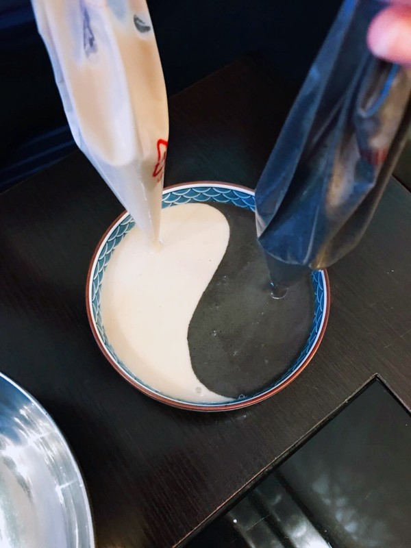 小眼睛直头发做的传统港式黑芝麻糊火腿肠的营养素参考值图片
