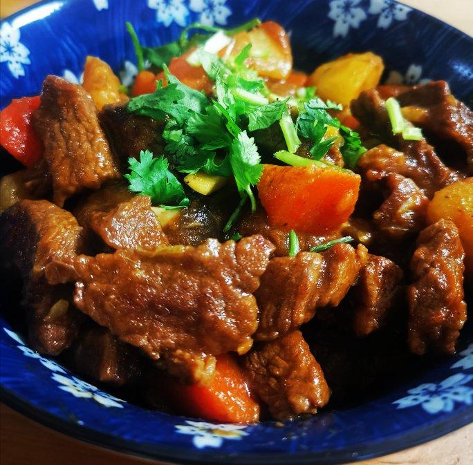 刘晓源做的红烧牛肉土豆 (独家秘制)