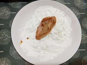 解锁鸡翅新吃法低卡无油薯片烤翅的做法 步骤4