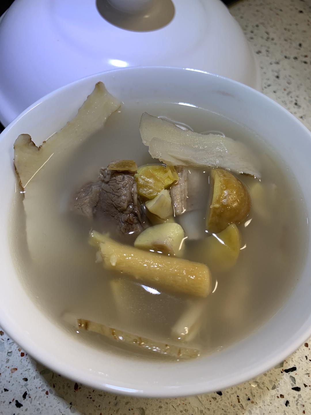 秋冬温润汤水板栗沙参玉竹排骨汤