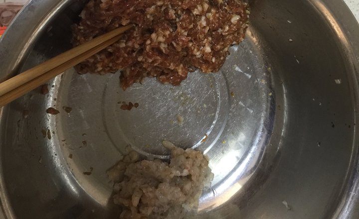 肉三鲜饺子的用料