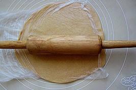 【黄桃派的做法步骤图，黄桃派怎么做好吃】笛子-制作