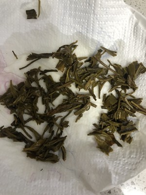 香酥茶叶虾的做法 步骤4