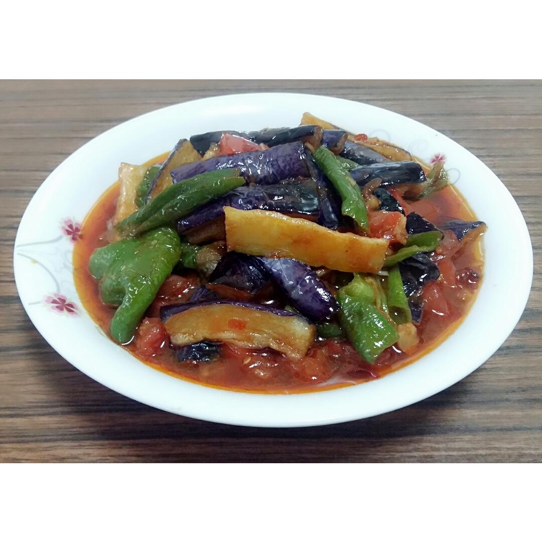 最好吃没有之一的虎皮辣子烧茄子 这款菜是我家最爱,也是馒头米饭的好
