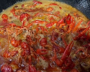 蒜香小龙虾的做法 步骤7