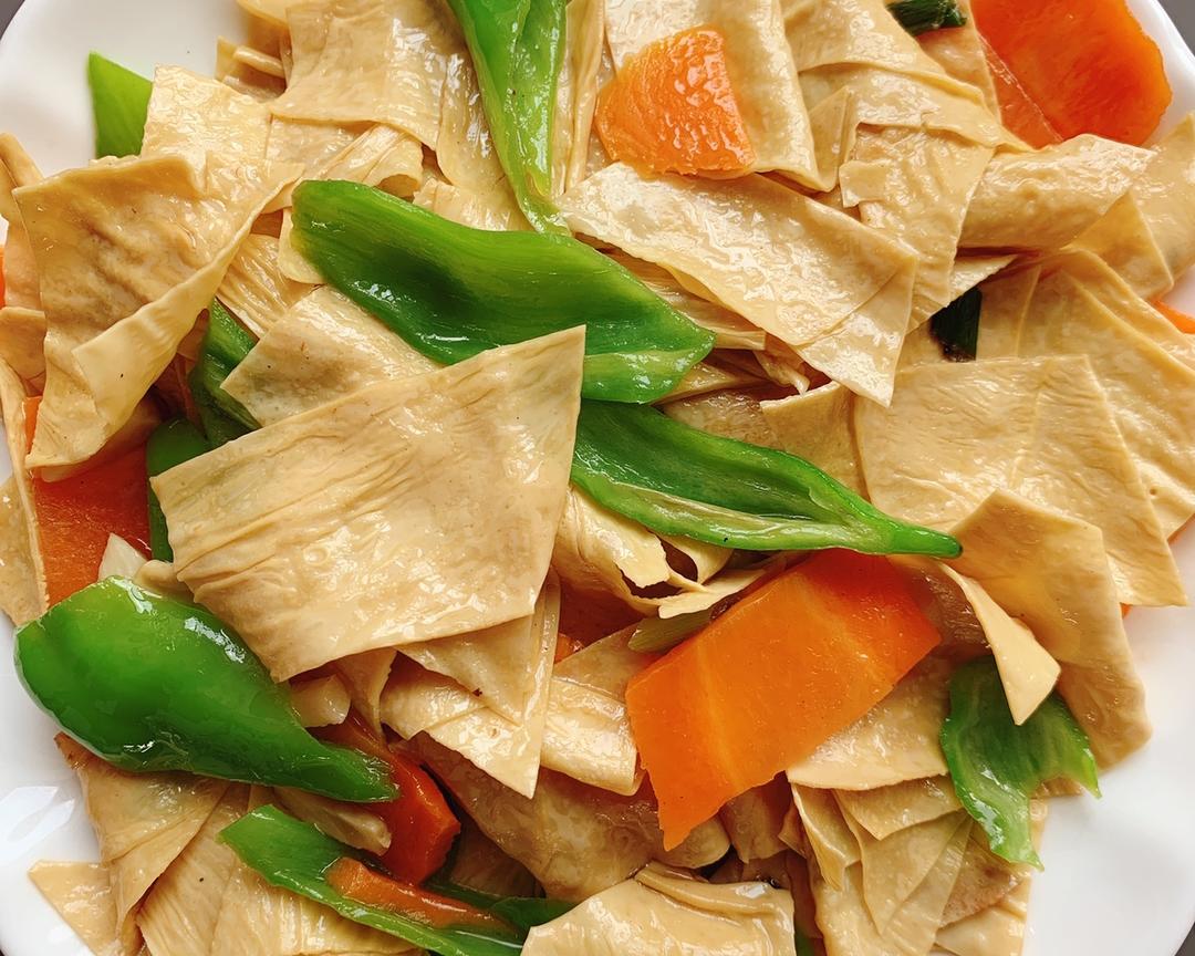 尖椒炒豆皮