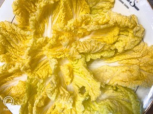 简单营养|蒜蓉粉丝蒸娃娃菜的做法 步骤2