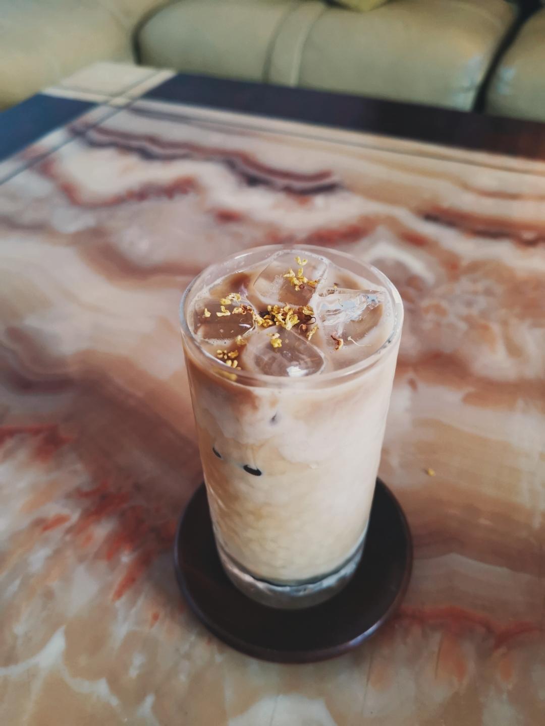桂花酒酿冰拿铁
