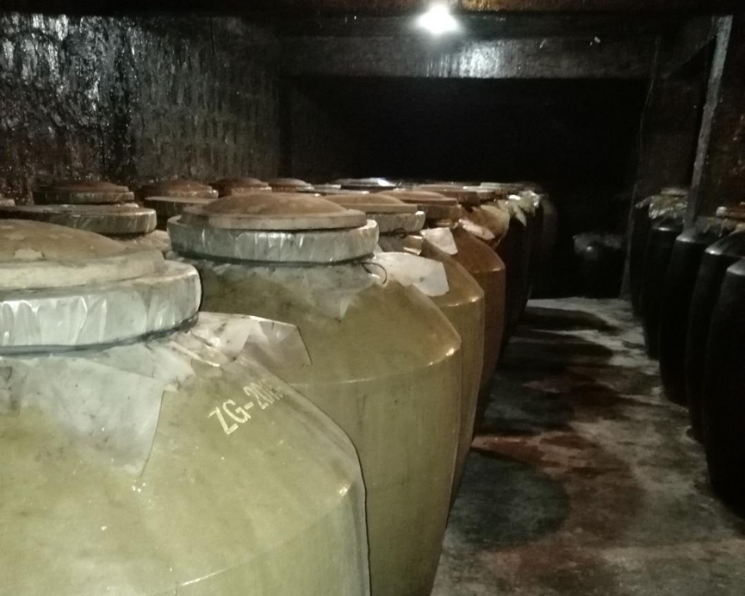 【杨梅酒】因此配方酒厂老板每年卖出几千斤杨梅酒。