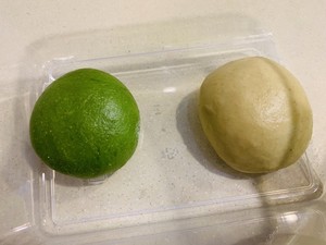 梅花双色吐司的做法 步骤2