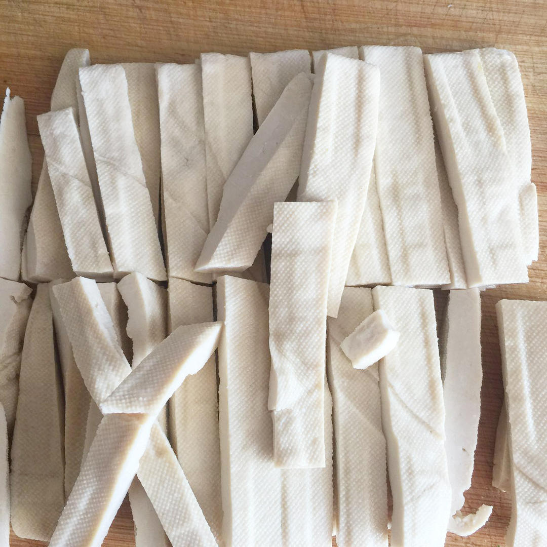 西芹炒白干(快手素菜)