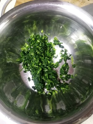 简单好做的菠菜饼的做法 步骤1