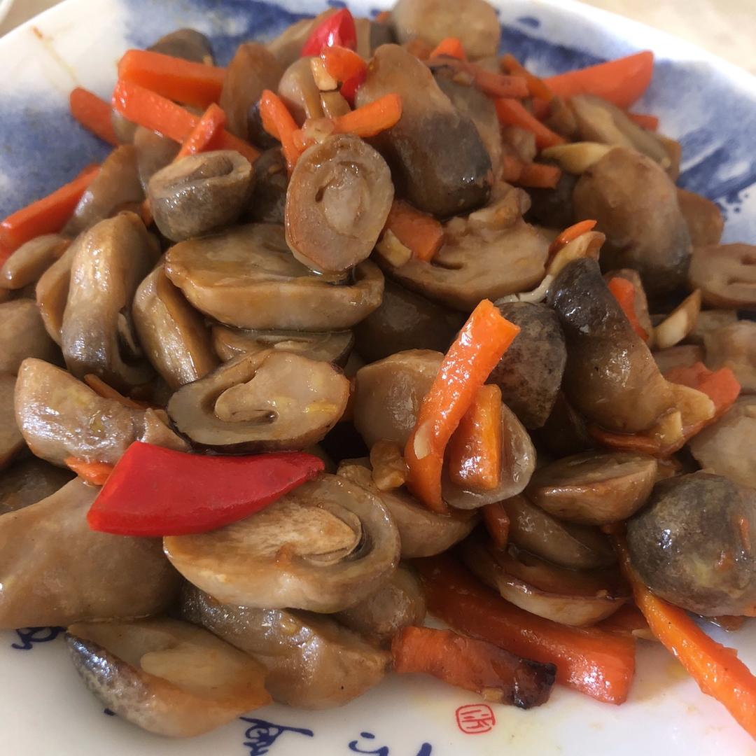 蚝油草菇