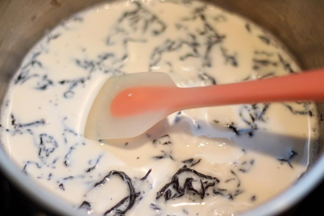 红茶布丁（免烤）——奶茶的完美替代品的做法 步骤1