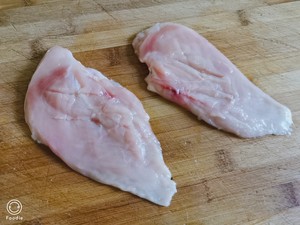 烤鸡胸肉 | GRILLED CHICKEN BREAST??的做法 步骤1