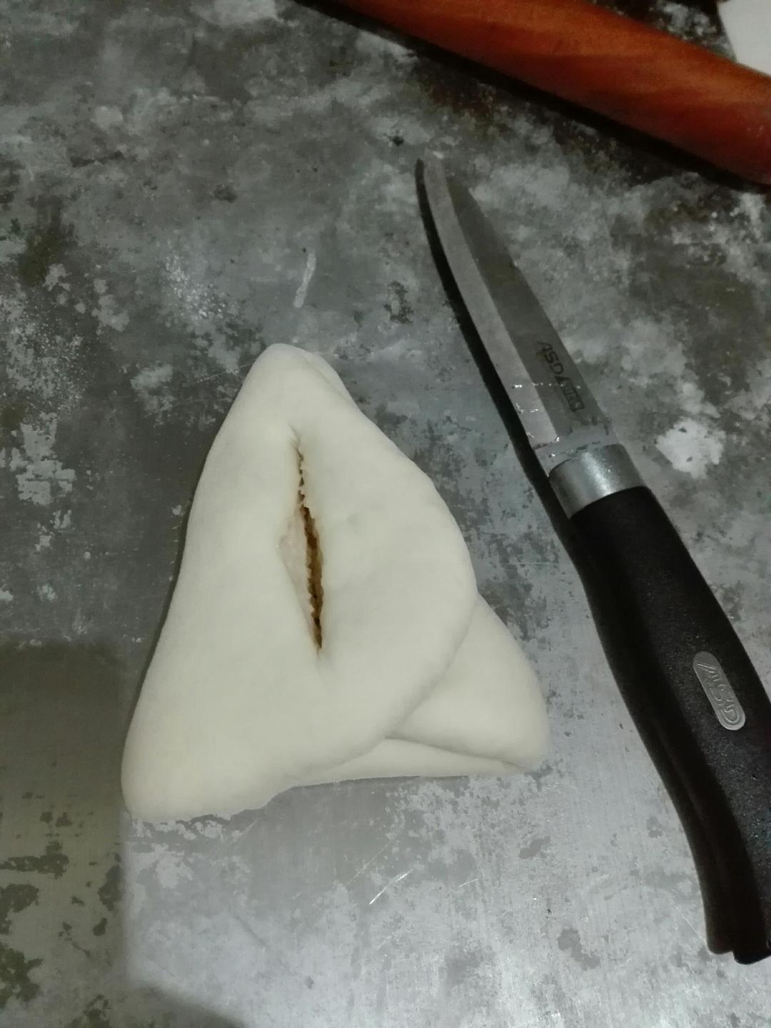 【椰蓉叶子面包的做法步骤图，怎么做好吃】辰辰妈妈8665-制作