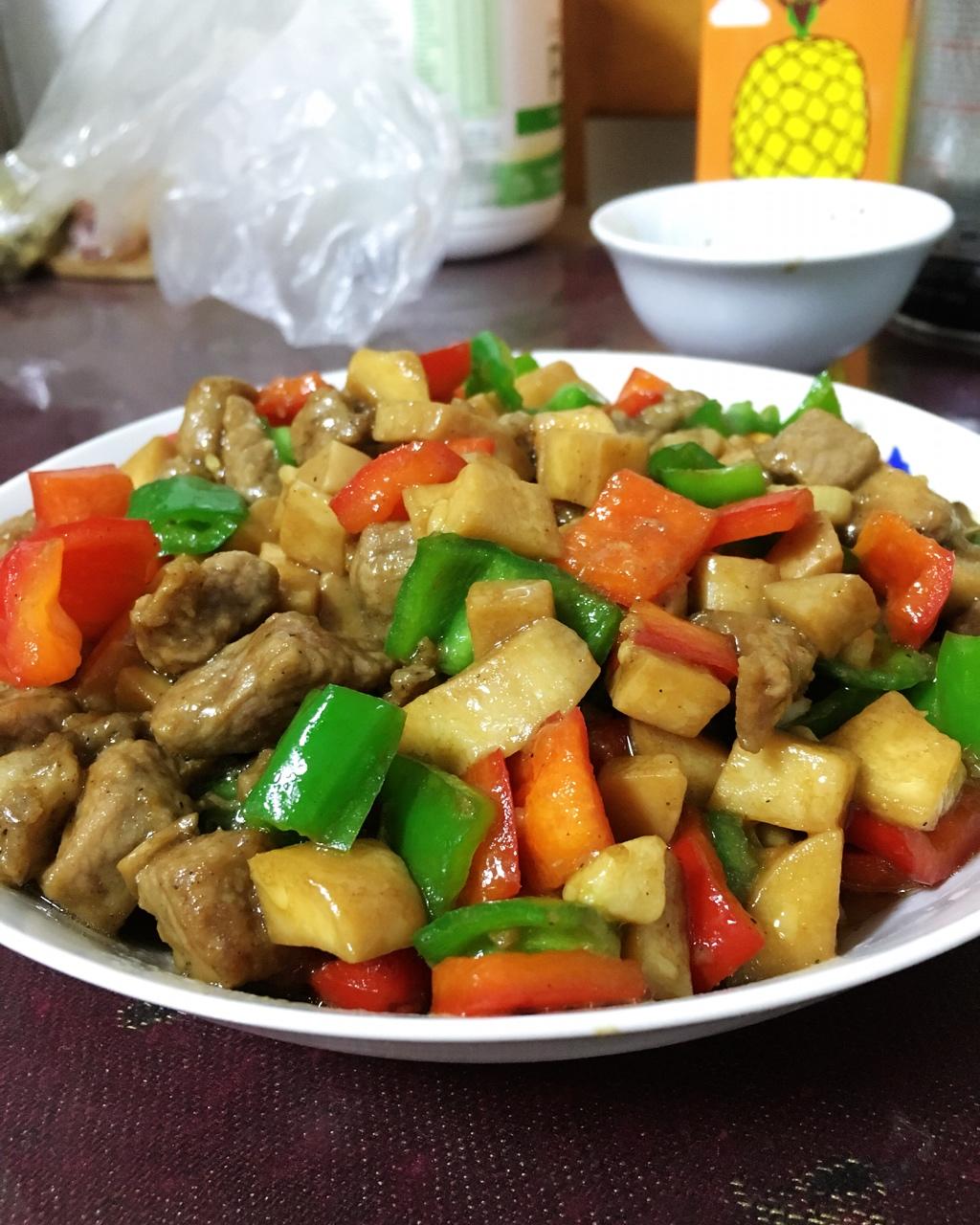 旖旎喵喵做的家常菜~杏鲍菇烧牛肉粒