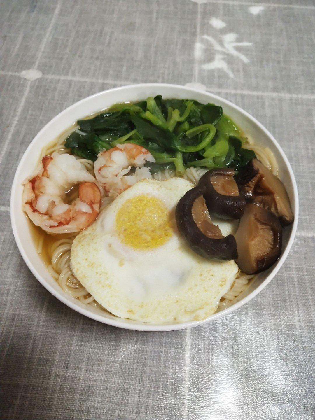 面 虾仁面 天天_nv32做的虾仁面 赞 面,虾仁,香菇,青菜,鹌鹑蛋 9 做过