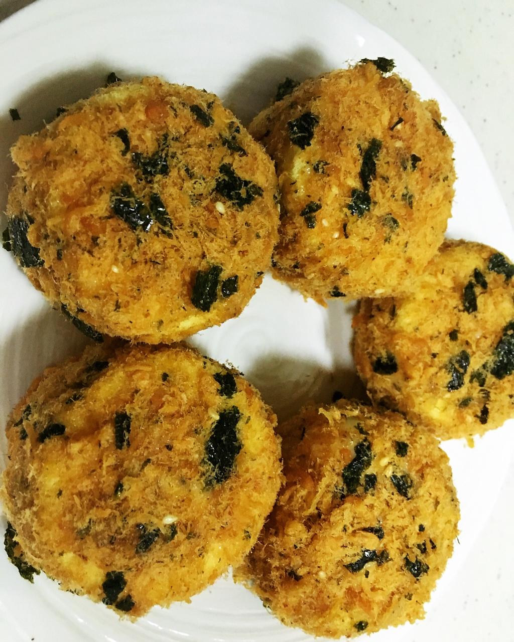 浮云_bvz5做的海苔肉松蛋糕