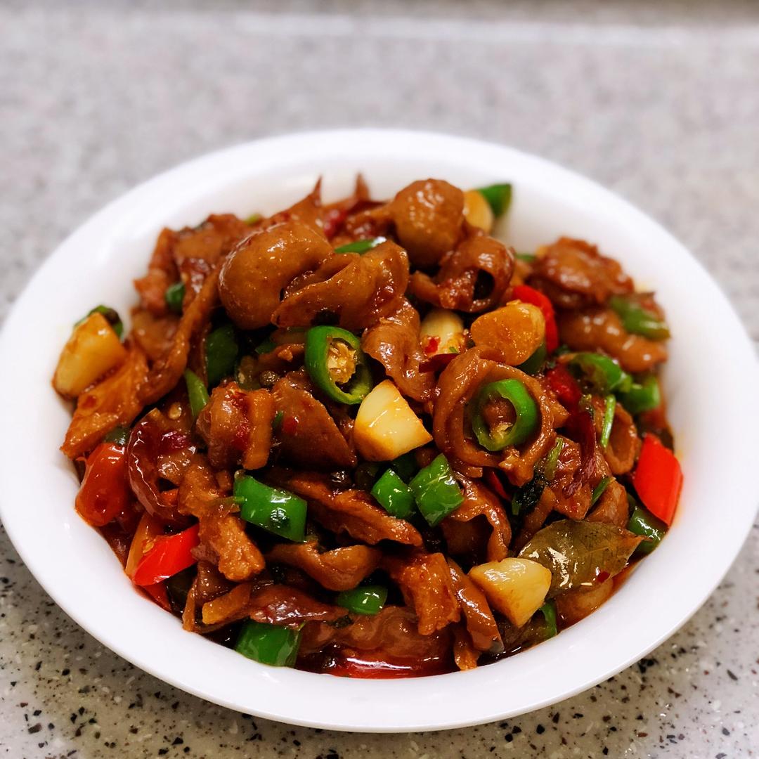 娢娢妈做的辣烧肥肠